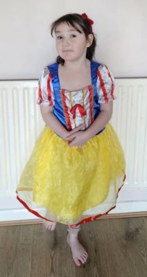 Young girl dressed as Snow White